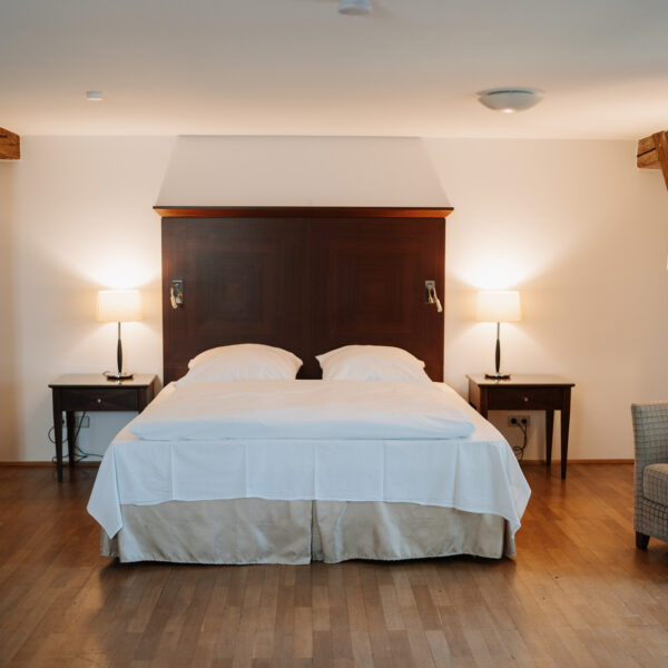 Schloss Maierhofen, Apartment St. Laurentius, Doppelbett