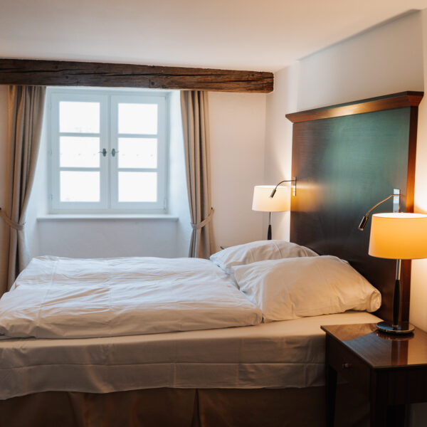 Schloss Maierhofen, Apartment St. Sebastian, Doppelbett